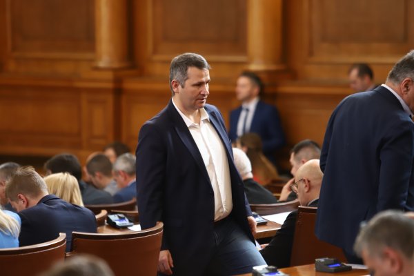 Иван Христанов е предложен за служебен министър на земеделието и храните в кабинета &bdquo;Гюров&ldquo;.Бил е депутат в 47-ото Народно събрание от политическа партия &bdquo;Продължаваме Промяната&ldquo;. Назначен е за заместник-министър на земеделието в кабинета на Кирил Петков. 
